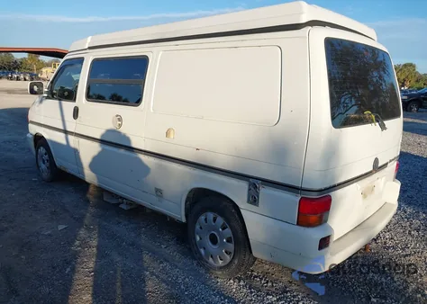 1997 Volkswagen Eurovan из США, поврежденный, VIN WV2EH8705VH077041